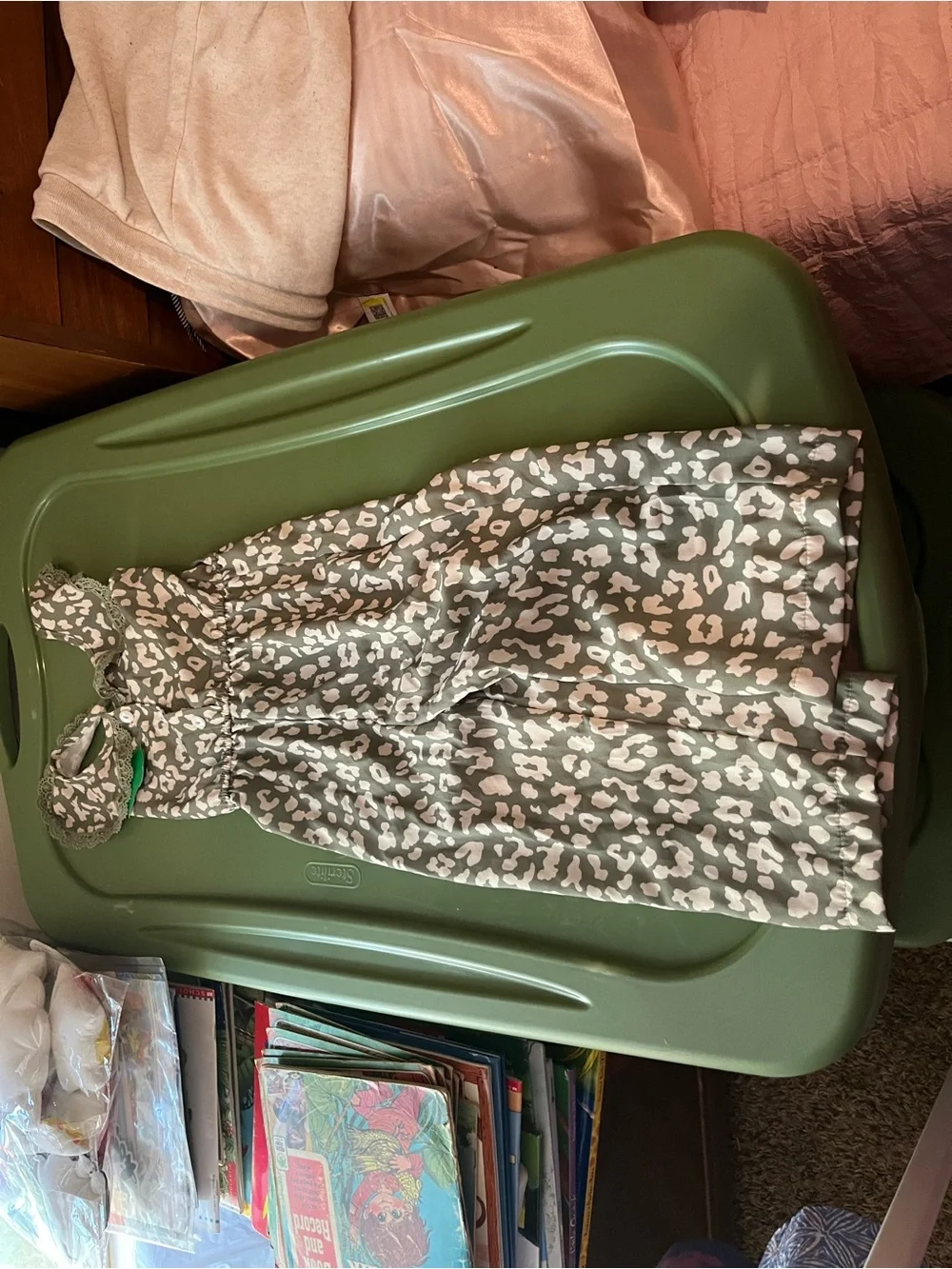Girls' Green Leopard Print One-Piece Romper